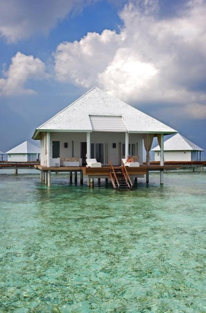 content/hotel/Diamonds Athuruga Island/Accommodation/Water Villa/DiamondsAthuruga-Acc-WaterVilla-01.jpg